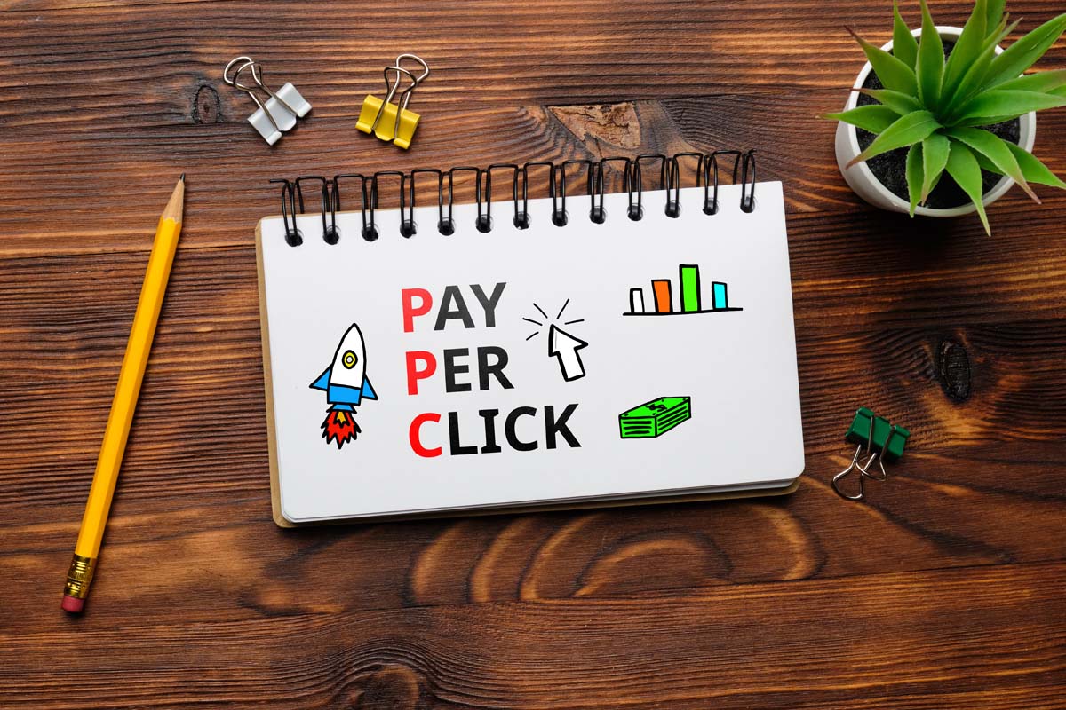 Infographic on pay-per-click advertising strategies to earn revenue from user clicks.